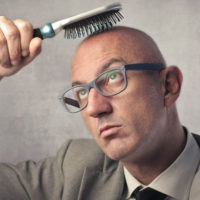 «Почему мы лысеем?»: причины выпадения волос